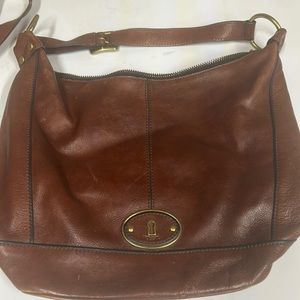 Fossil bucket bag